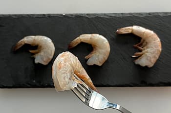 Креветка Королевская, ваннамей, в панцире, без головы, без вены, 26/30