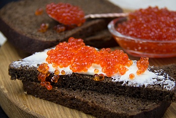 Икра кижуча соленая, 500, Морской Меридиан