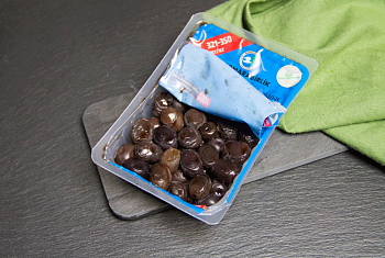 Оливки черные натуральные XS, с косточкой