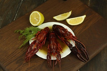 Раки с укропным соусом, 21-24 шт в кг