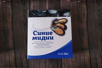 Мидии синие, на полустворке раковины