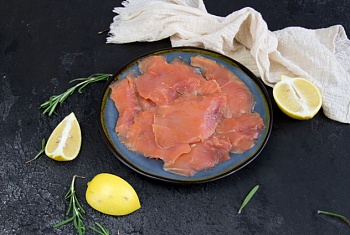 Форель ломтики слабосоленые