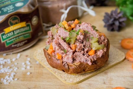 олень с морковью 4