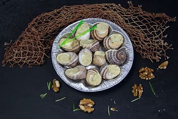 Улитки в ореховом соусе по-лимузински, с грецким орехом