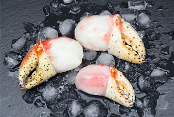 Краб камчатский, кулак в панцире