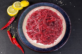 Салат с морскими водорослями Чука красная